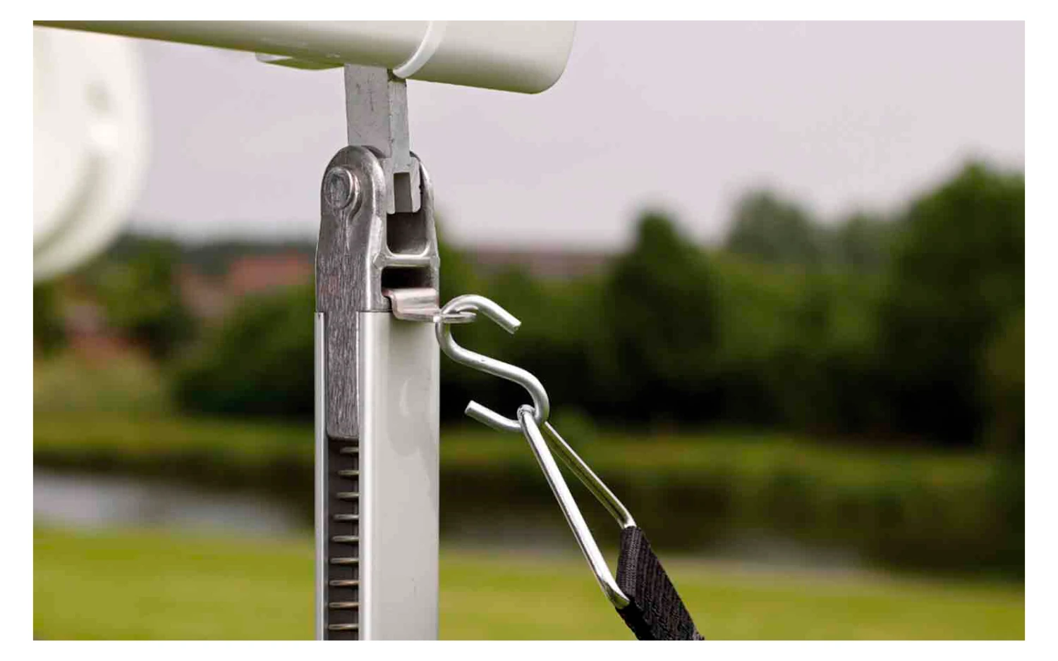 Thule Hold Down Side Strap Kit Sturmabspannung Set 7 Teilig 2 Thule Hold Down Side Strap Kit Sturmabspannung Set 7 Teilig – Bild 2