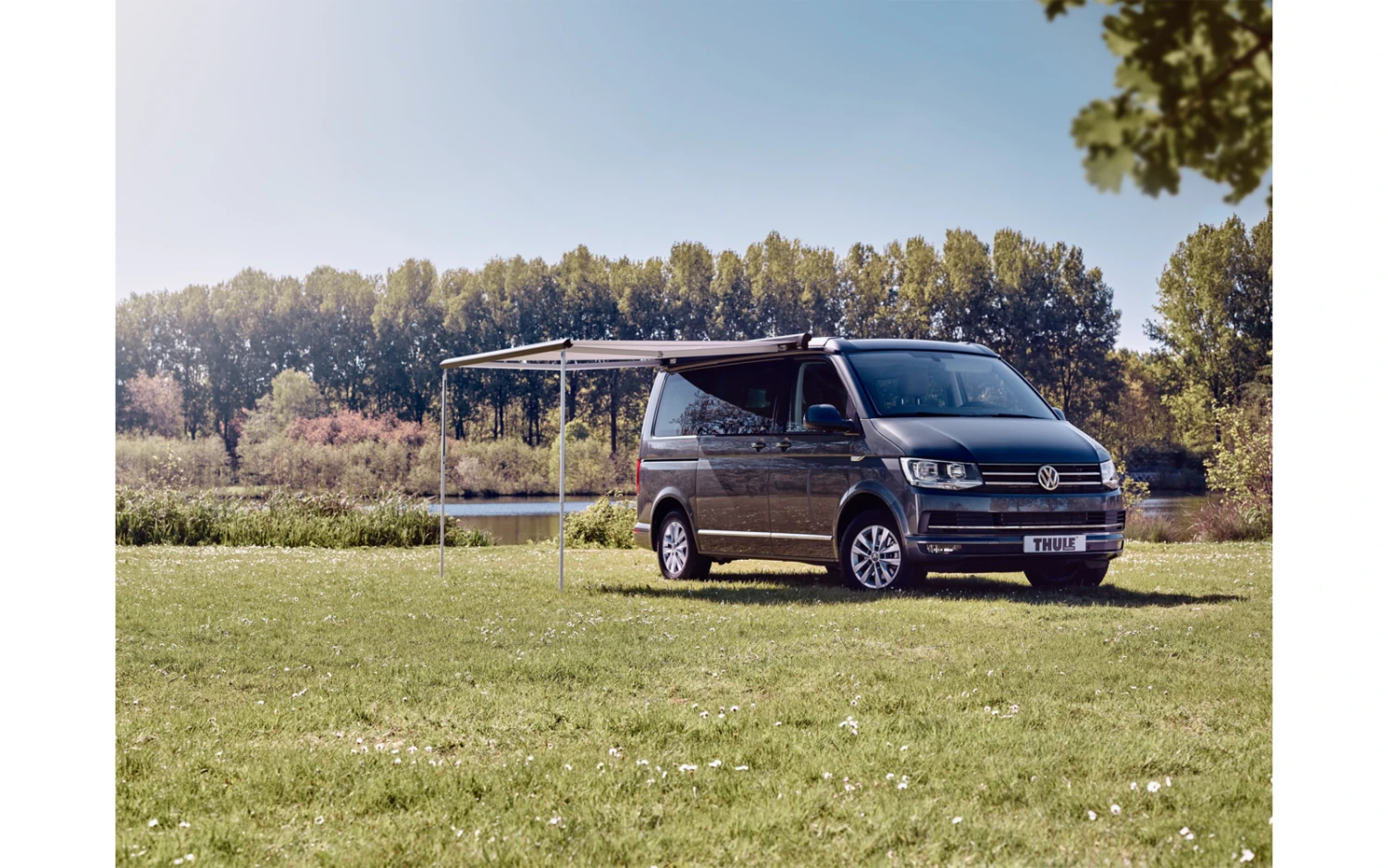 Thule Omnistor 5102 Markise Gehäusefarbe Anthrazit 3 Thule Omnistor 5102 Markise Gehäusefarbe Anthrazit – Bild 3