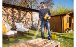 Kärcher Akku-Mitteldruckreiniger KHB 4-18 Plus Battery Set Inklusive Ansaugschlauch / 18-V-Wechselakku / Ladegerät21 Bar 14 Kärcher Akku-Mitteldruckreiniger KHB 4-18 Plus Battery Set Inklusive Ansaugschlauch / 18-V-Wechselakku / Ladegerät21 Bar -Berger Geschaft 1151656 6853042