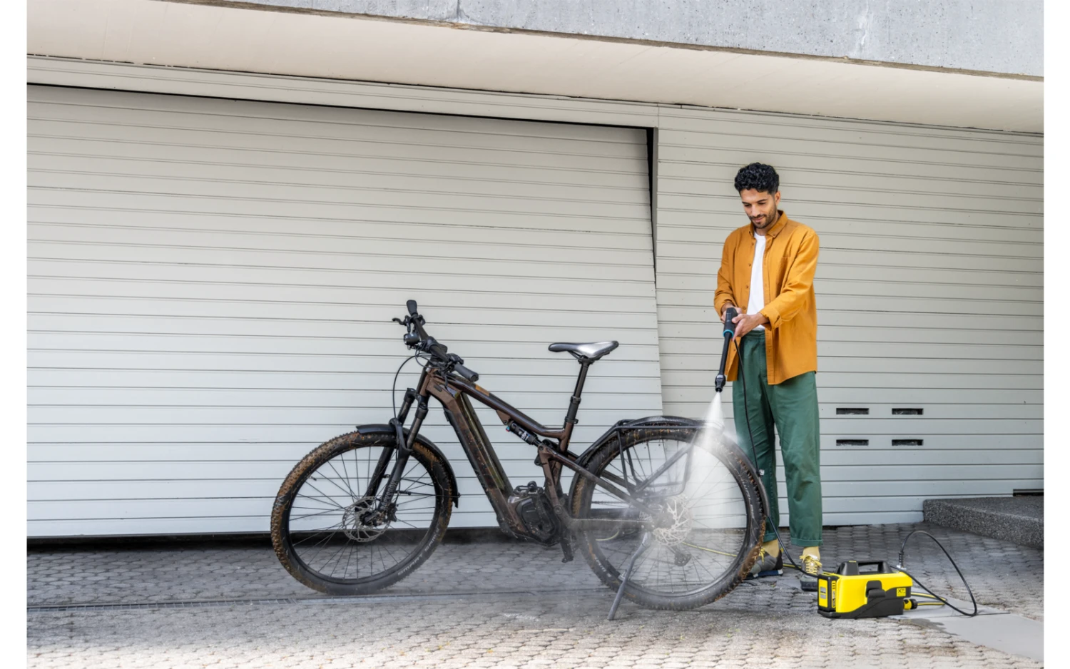 Kärcher Akku-Mitteldruckreiniger OC 6-18 Premium Battery Set Inklusive 18-V-Wechselakku / Ladegerät 3 Kärcher Akku-Mitteldruckreiniger OC 6-18 Premium Battery Set Inklusive 18-V-Wechselakku / Ladegerät – Bild 3